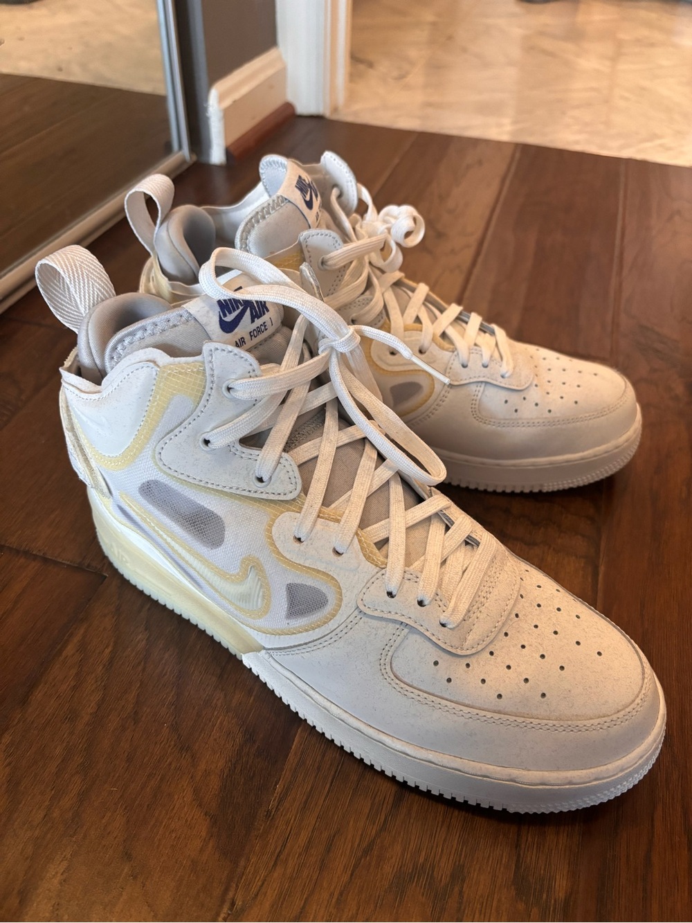 Nike Air Force 1 Mid Sneakers